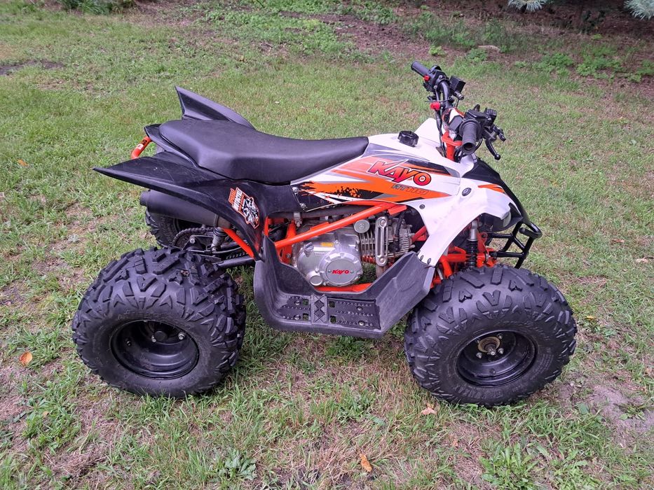 Quad Kayo at110 z gąsienicami na śnieg