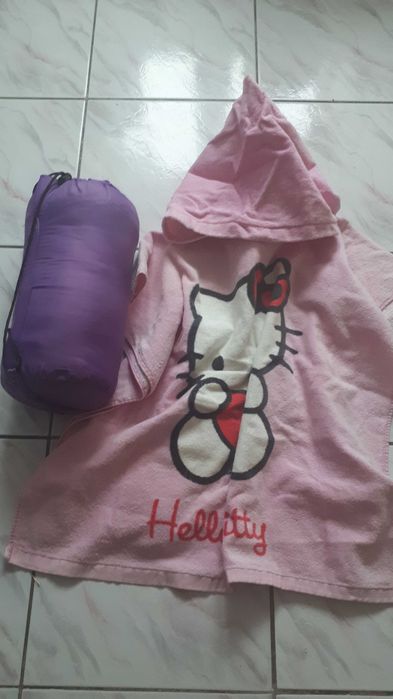 Śpiwór oraz ręcznik plażowy