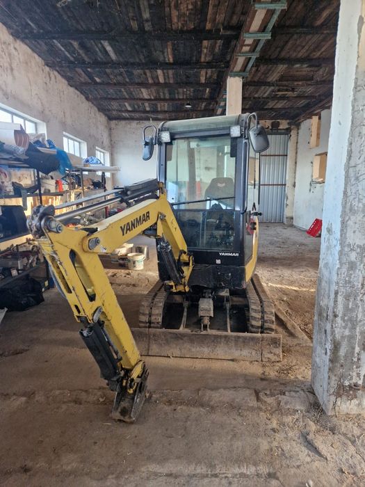 Yanmar SV18 minikoparka nowe gasienice