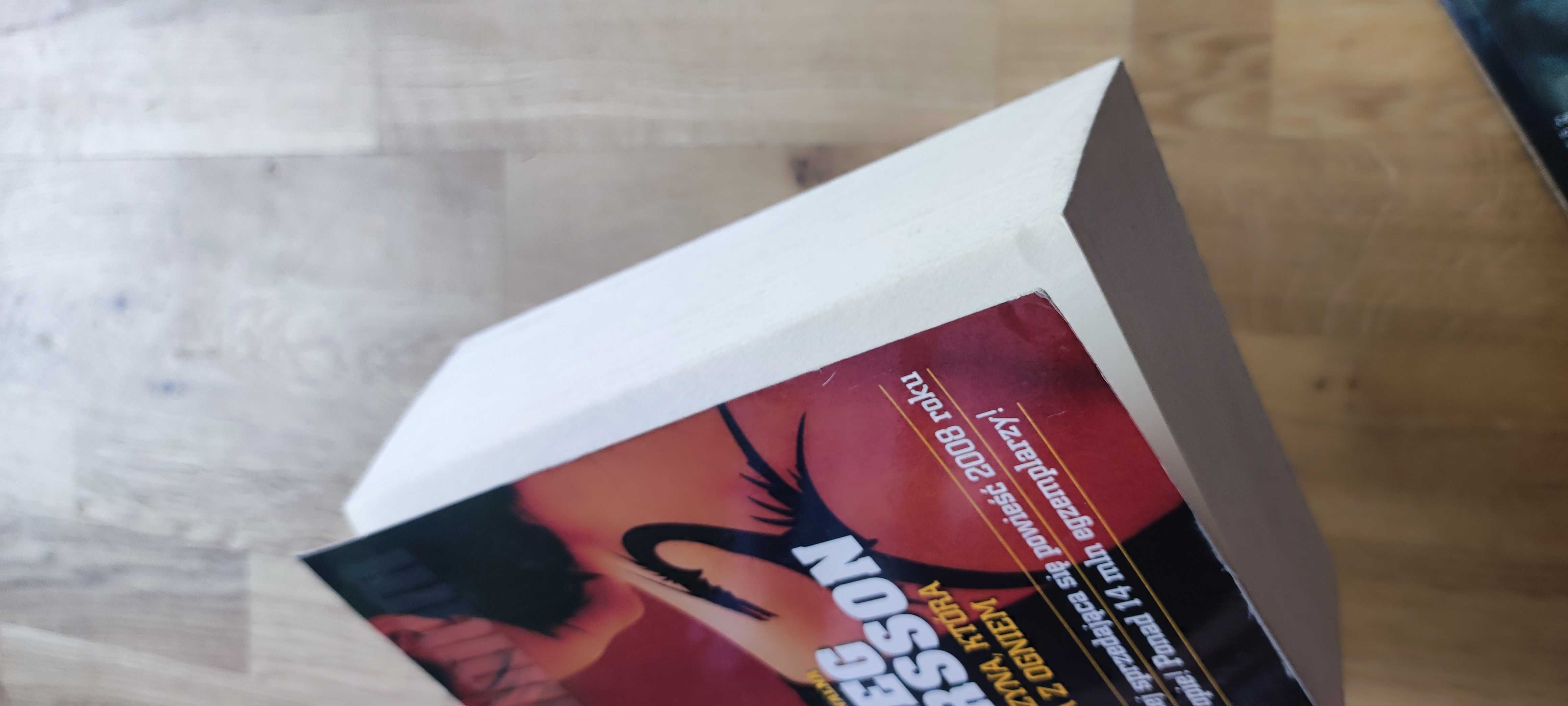 Stieg Larsson Dziewczyna, która igrała z ogniem Millenium