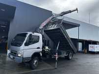 Mitsubishi Fuso Grua e Bascula