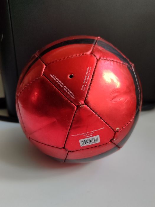 Продам мяч Adidas мини.