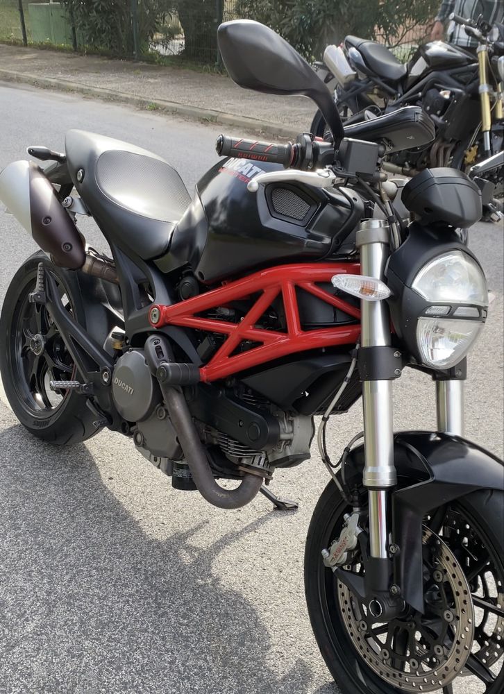 Ducati Monster 796