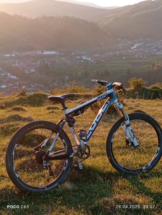 Друхпідвіс Cube карбон