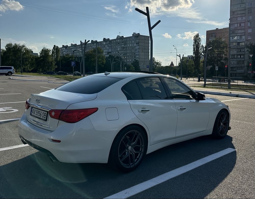 Infiniti q50 awd