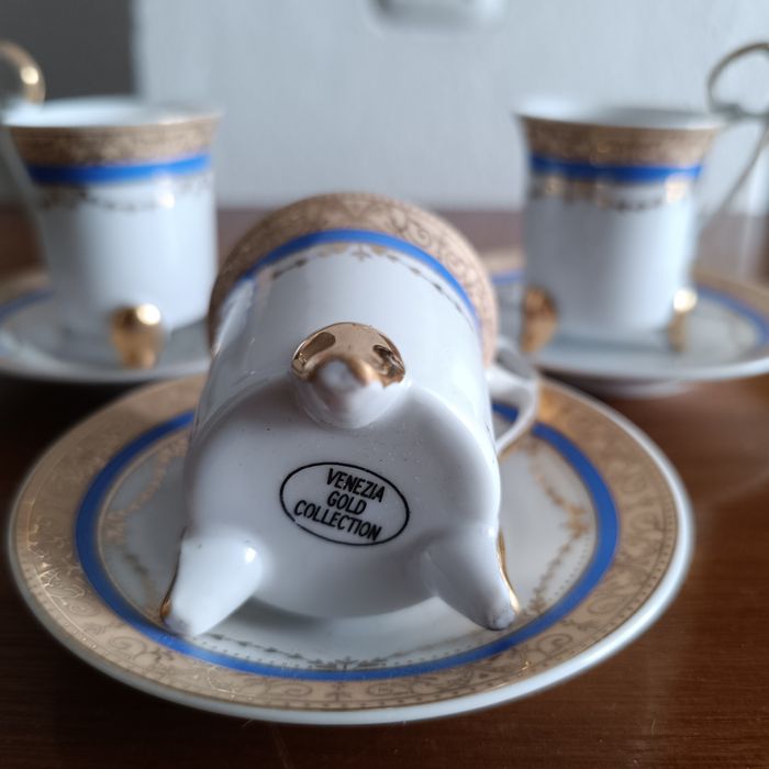 Conjunto de 3 xicaras e pires Venezia Gold Collection
Conjunto
