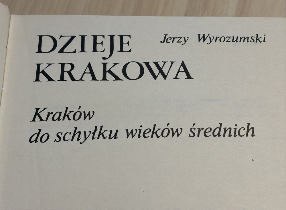 Jerzy Wyrozumski, Dzieje Krakowa, tom 1