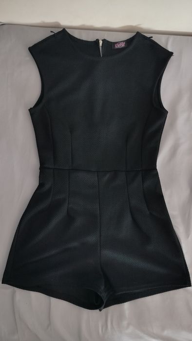 Czarny kombinezon dla kobiety dziewczyny nastolatki bez rękawa krótki