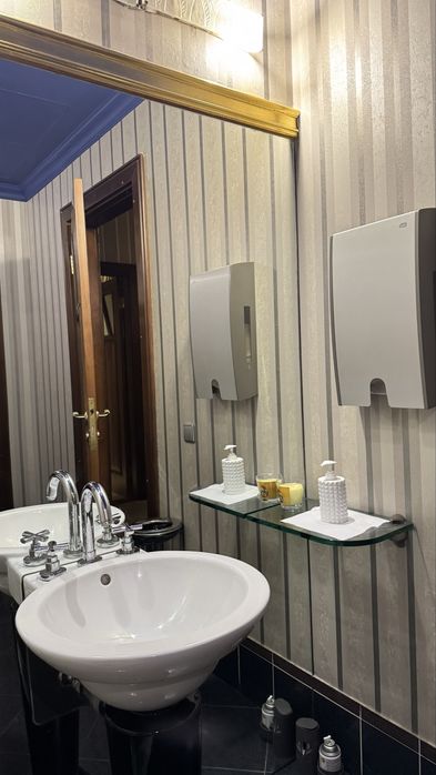 Комерційне приміщення Фасад | Печерськ вул. Панаса Мирного 8 Ресторан