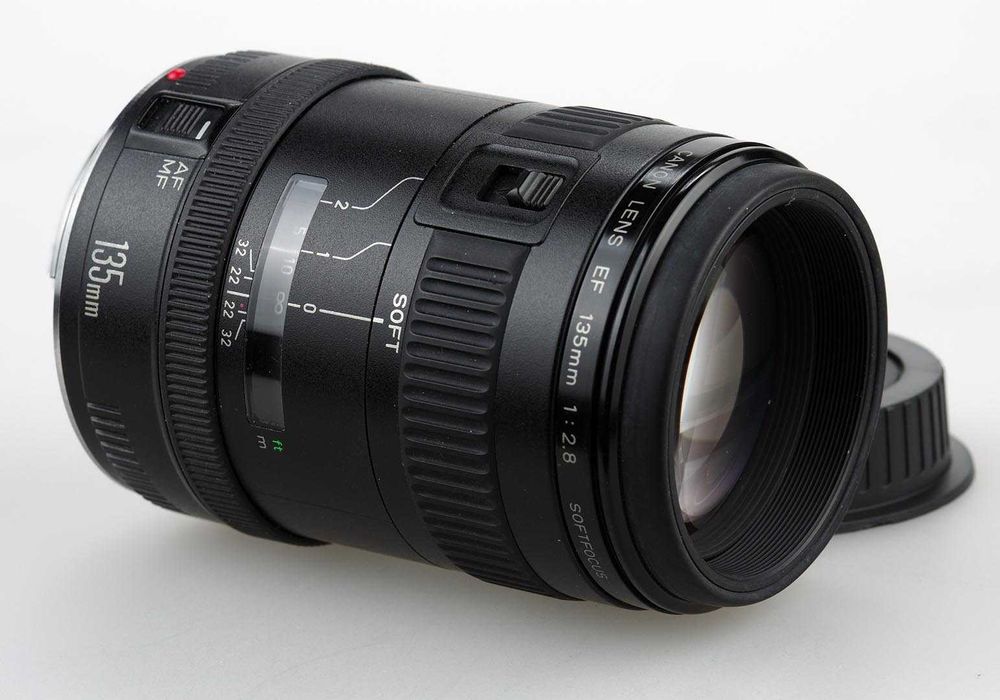 Canon EF135mm f/2.8 Softfocus - портретник для дзеркалок