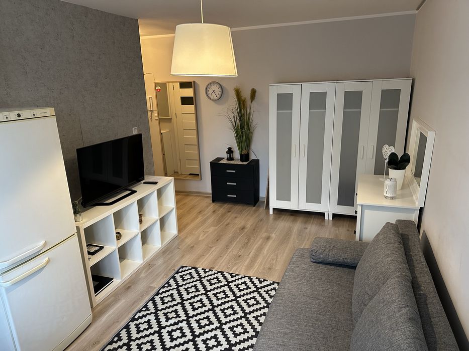 Przytulna kawalerka z balkonem