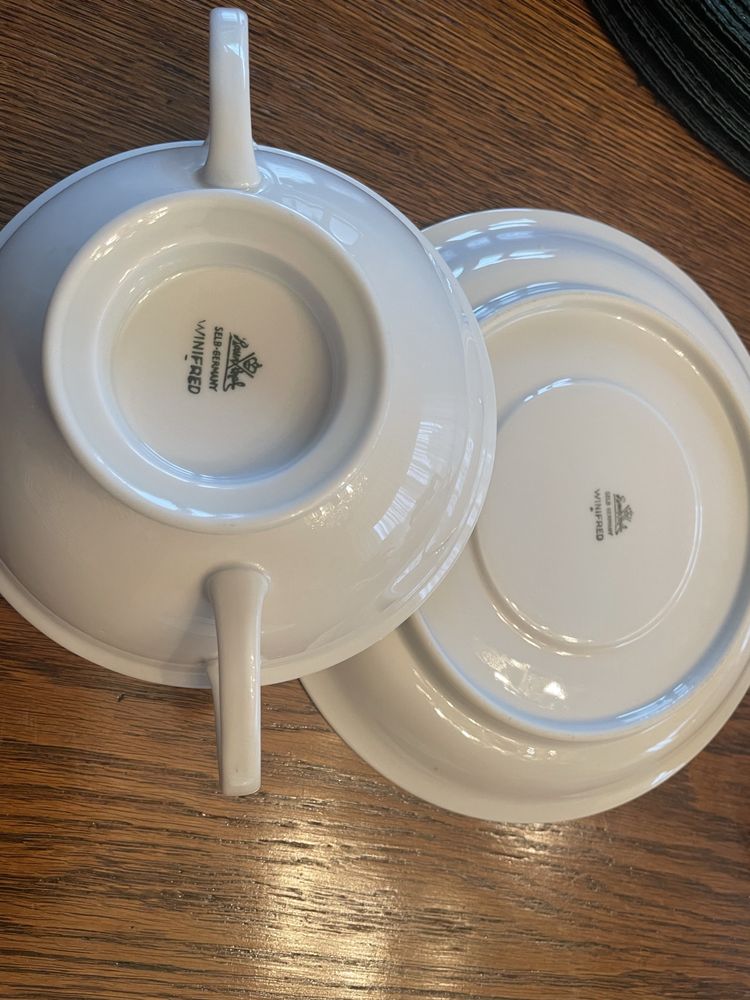 Do sprzedania porcelana stara Rosethal . Kolor kosc sloniowa, 2 barsz