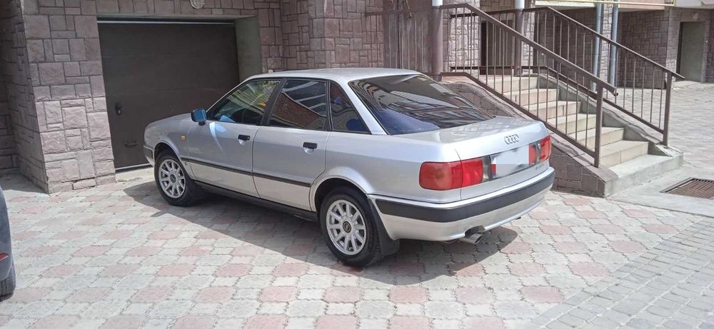 Продам ауді Б4 хороший стан