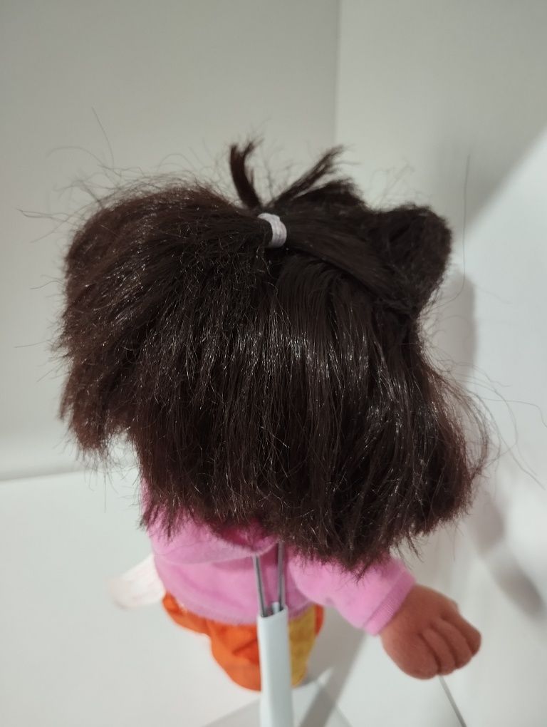 Lalka Dora interaktywna uszkodzona 24cm