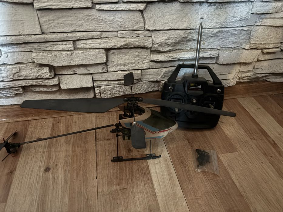 Helikopter RC – uszkodzony, na części lub do naprawy