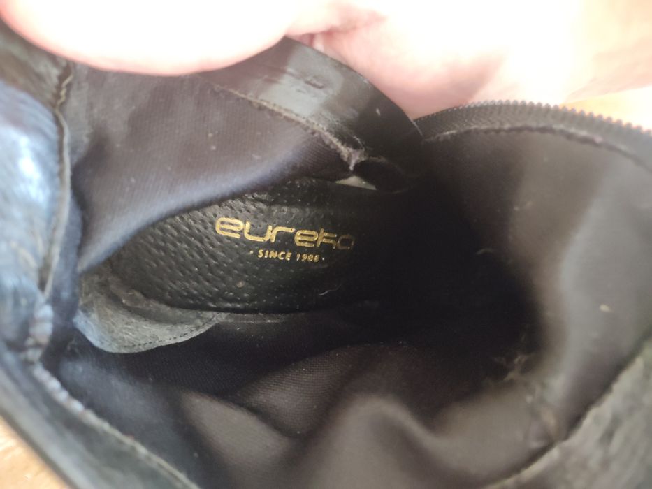 Botins pretos Eureko