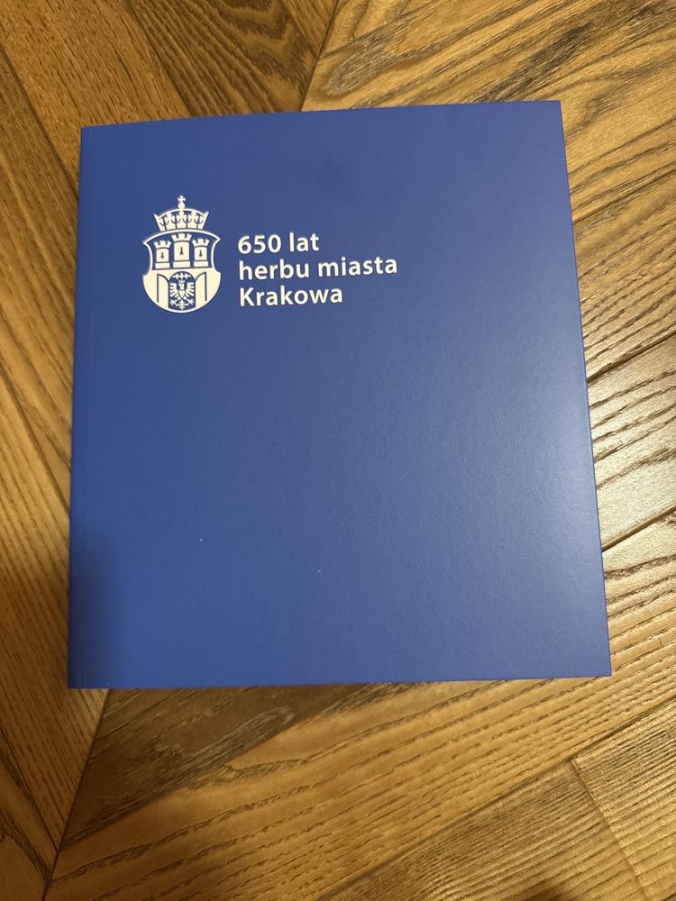 Książka “650 lat herbu miasta Krakowa
