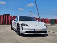 Porsche Taycan - Aluguer para Eventos (c/ Condutor)