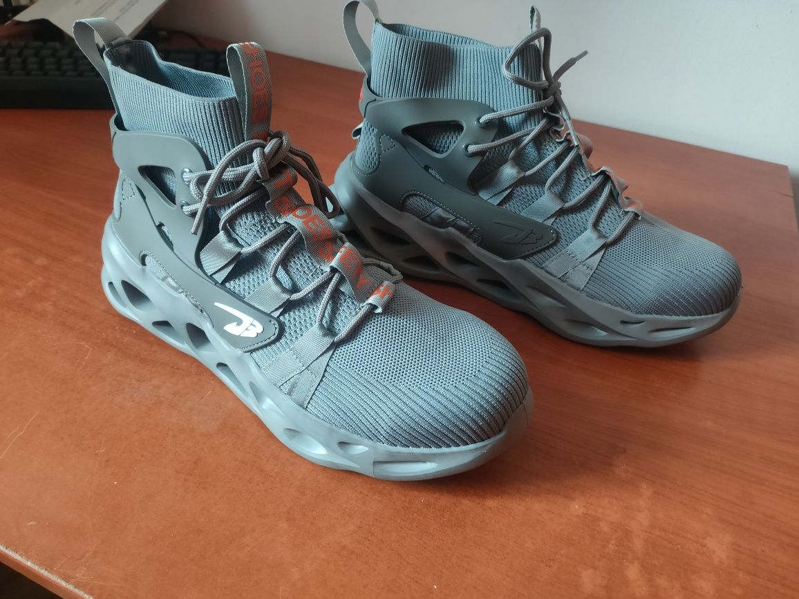 Buty robocze z metalowym noskiem