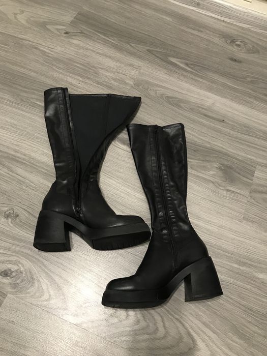 Чоботи на каблуці Vagabond