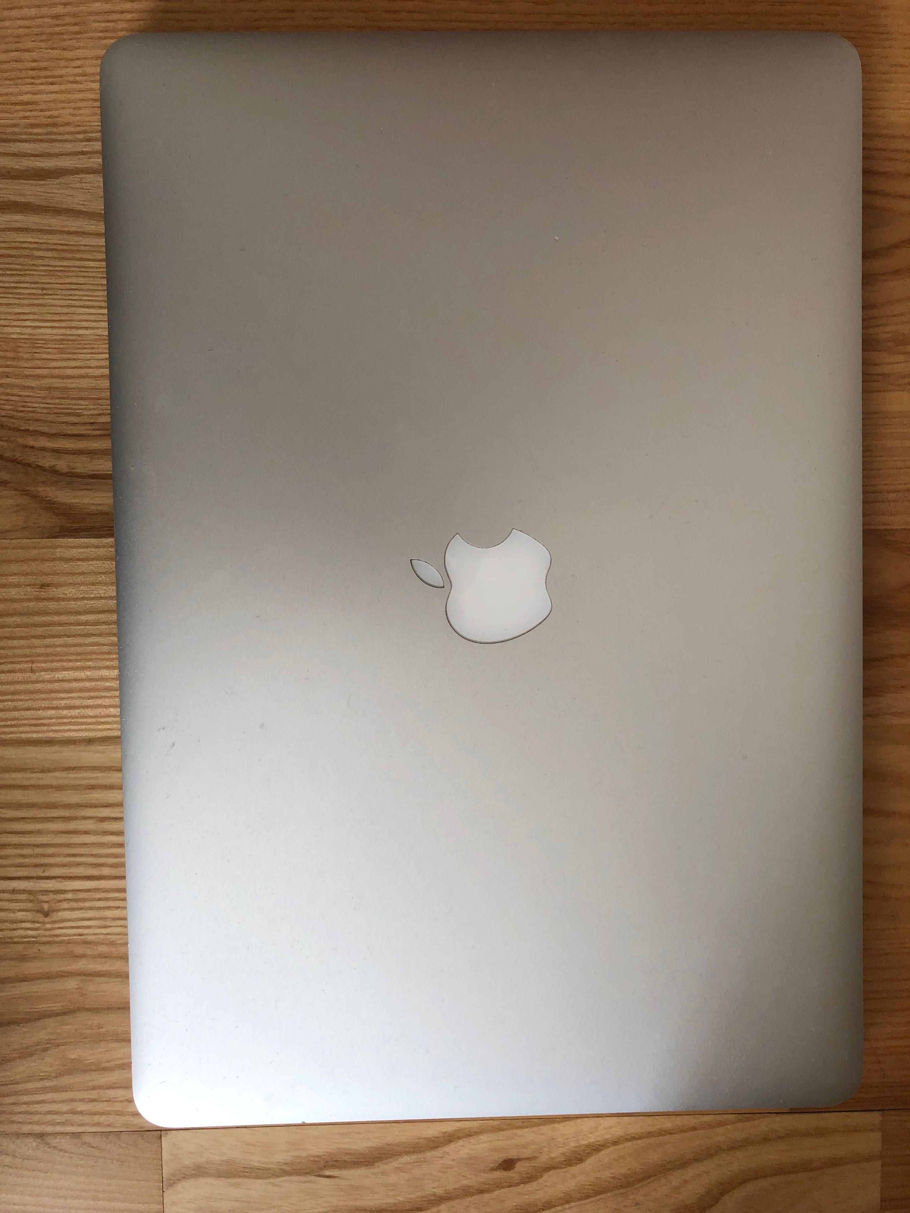 MacBook Pro Retina, 15-inch, Mid 2015 . i7 /r9