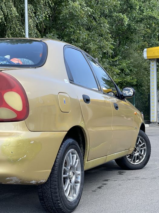 Продам Daewoo Lanos 1,6 -16 клапанів з АБС  максимальна комплектація