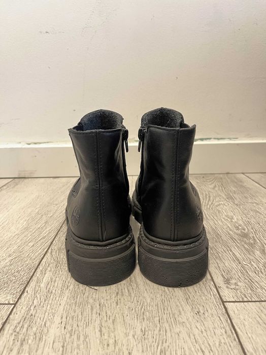 Buty Rieker Damskie rozmiar 40, stan bardzo dobry brak wkładki