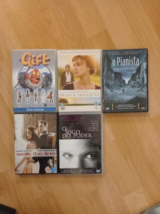 Três DVDs diversos