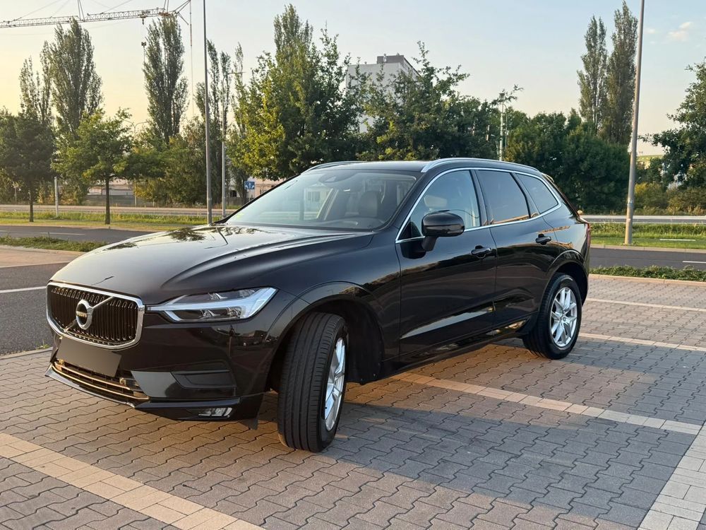 Volvo XC 60 VOLVO XC60 B4 Hybrid Benzyna 197+14 KM