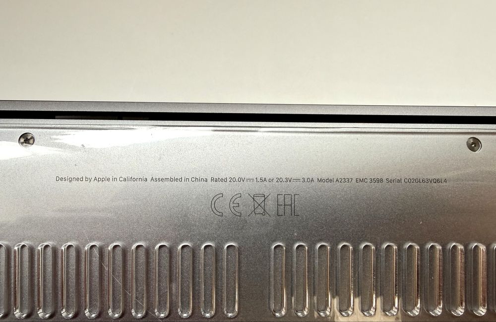 Ноутбук MacBook Air 13.3 2020 Space Gray M1 8/256GB