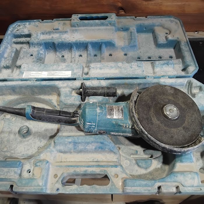 Szlifierka kątowa Makita GA 9020S