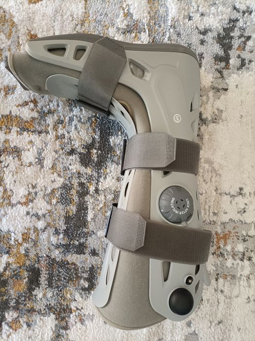 Bota Número 39 Walker, pé direito