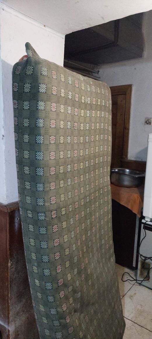 Продам матрас у гарному стані