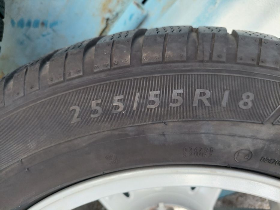 Продам диски с резиной R 18 на BMW