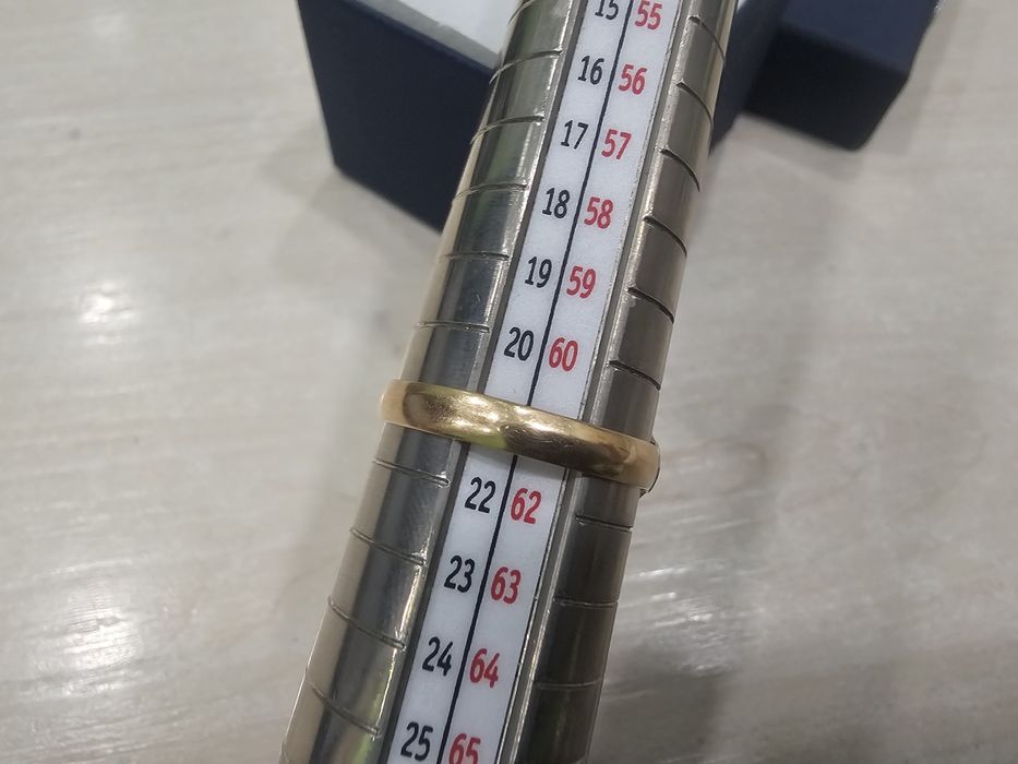 Złoty pierścionek owalne FIOLETOWE OCZKO PR 583