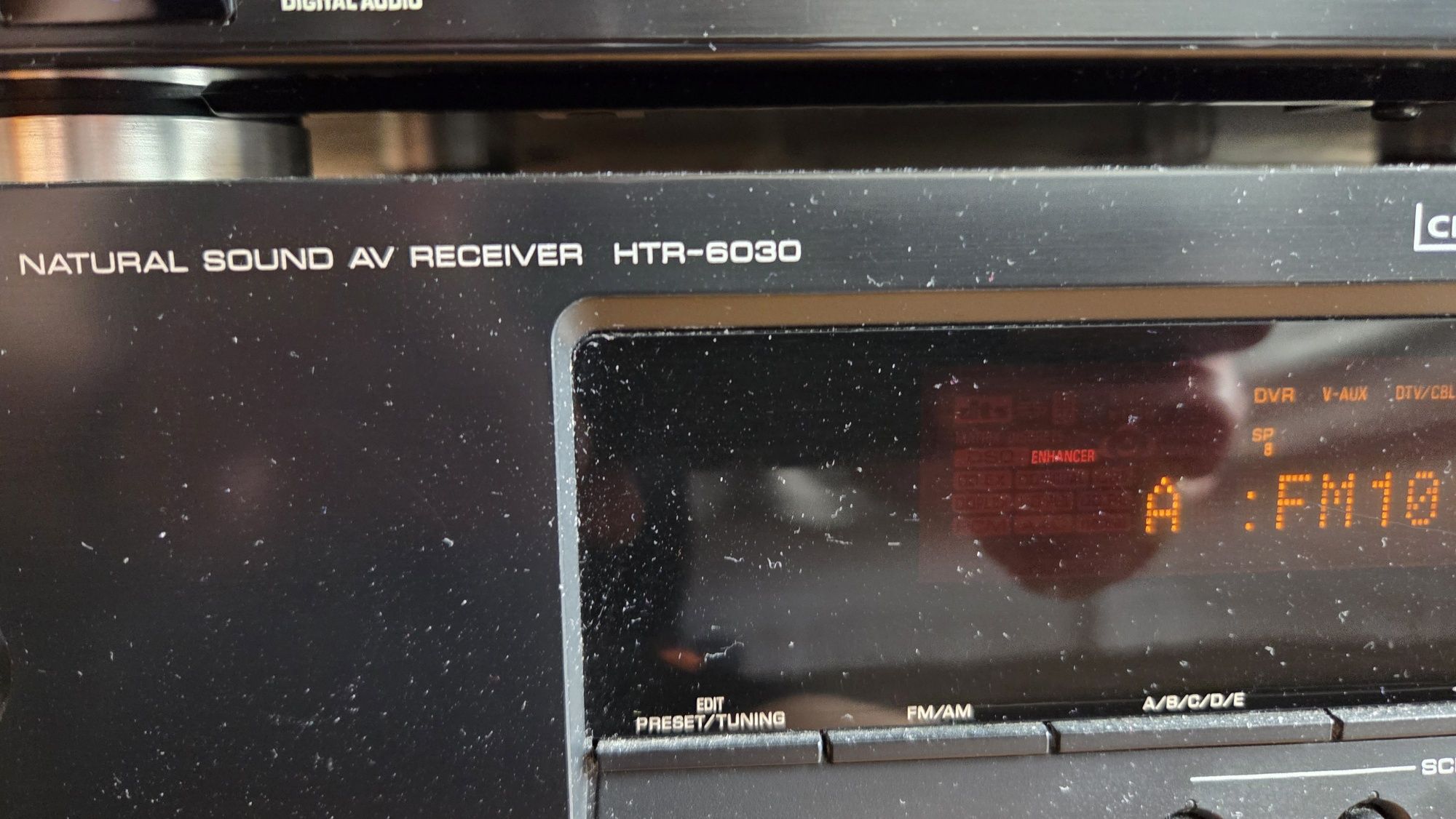 Amplituner Yamaha htr6030