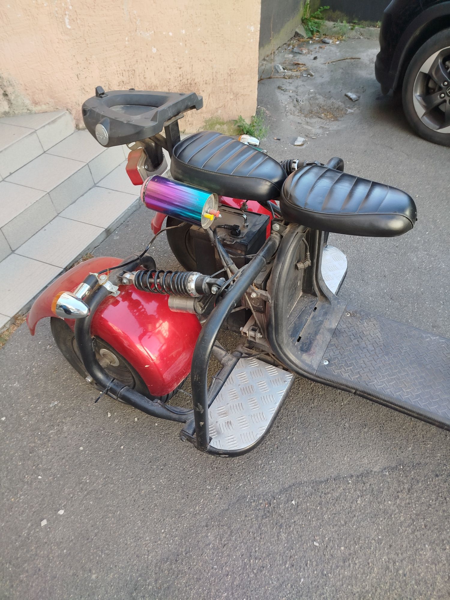 Електроскутер RAIDE