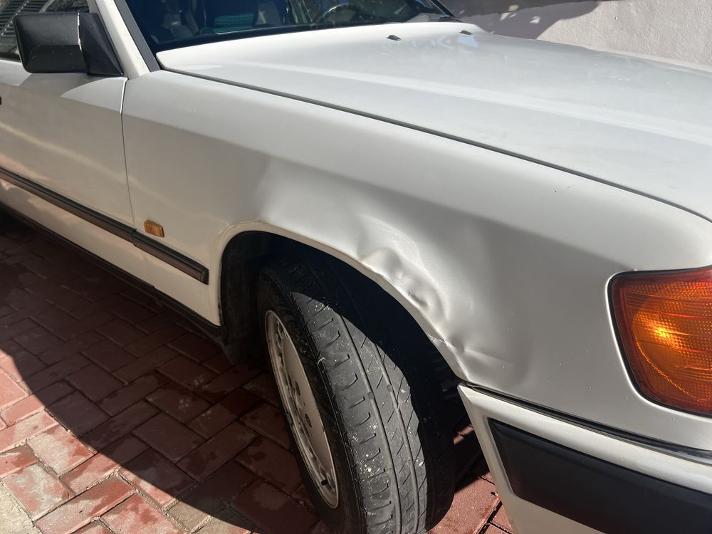 Mercedes S124 250TD