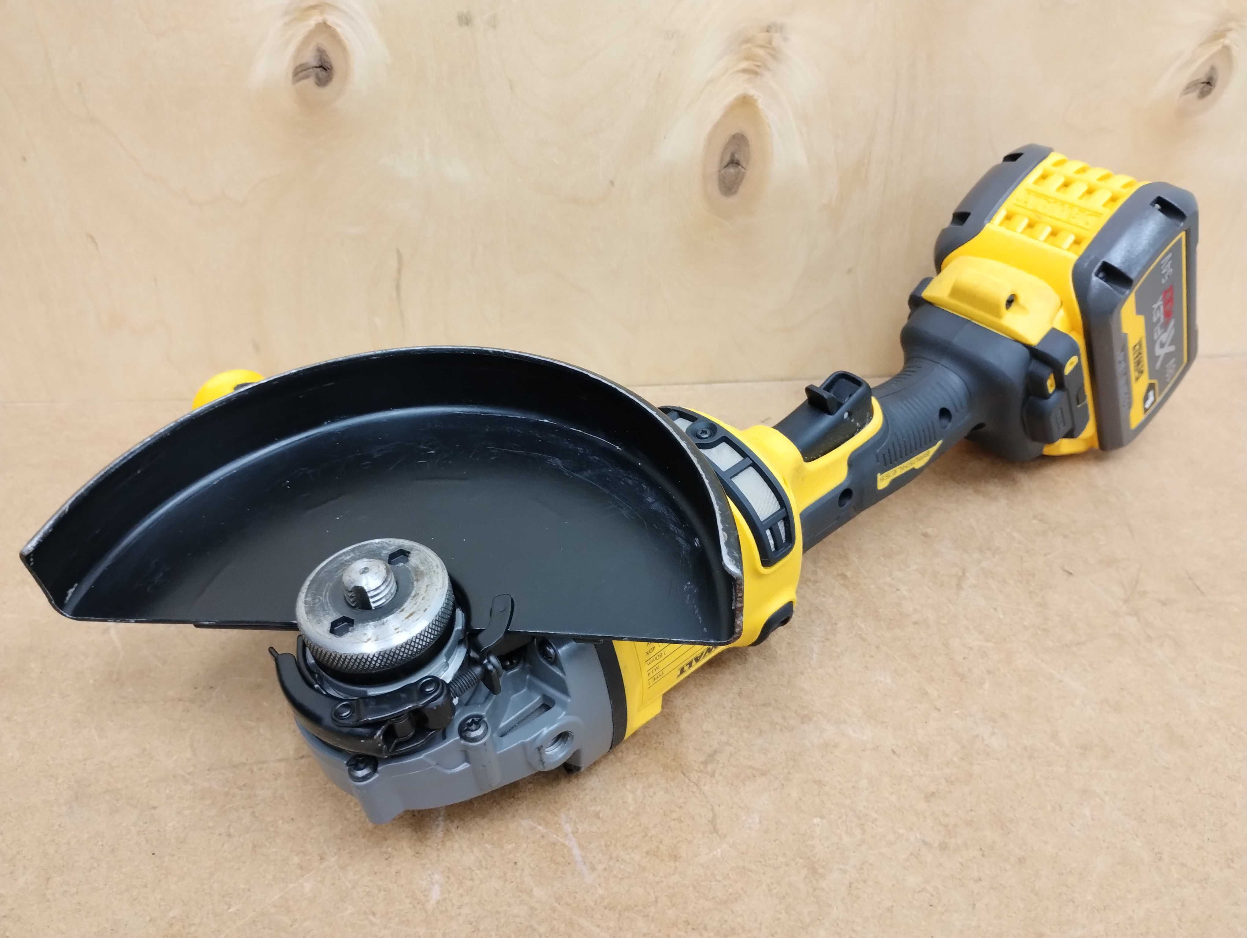 Szlifierka kątowa DeWalt DCG 440 54V FlexVolt 9.0Ah