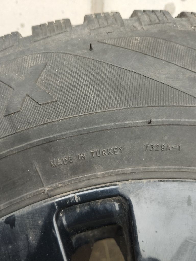 Продам колеса з дисками.