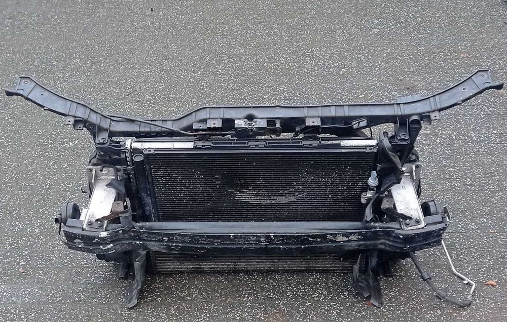 pas przedni kompletny wzmocnienie chłodnice Audi A4 B8 2.0TDI 07-11