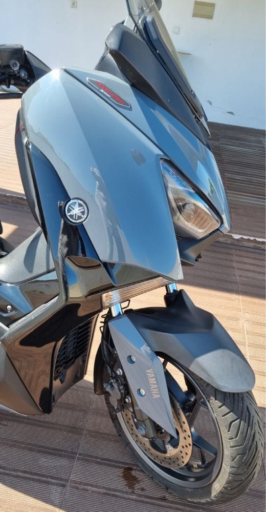YAMAHA X-Max 300