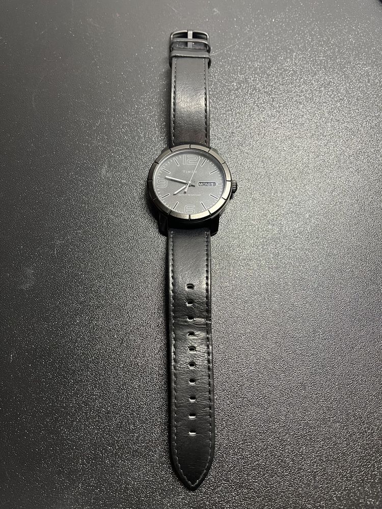 Męski zegarek Timex TW2R64300 pasek skórzany