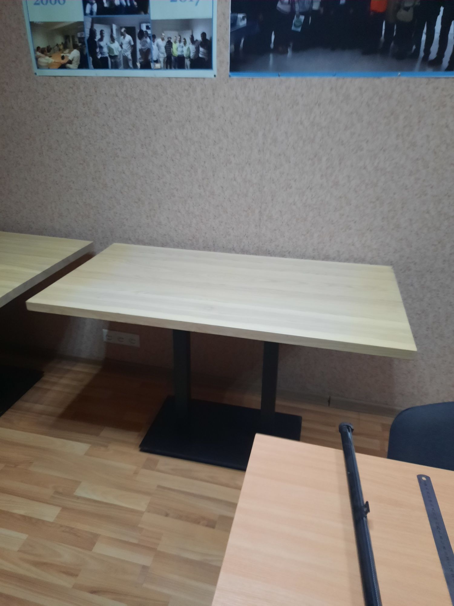 Столы для кафе .