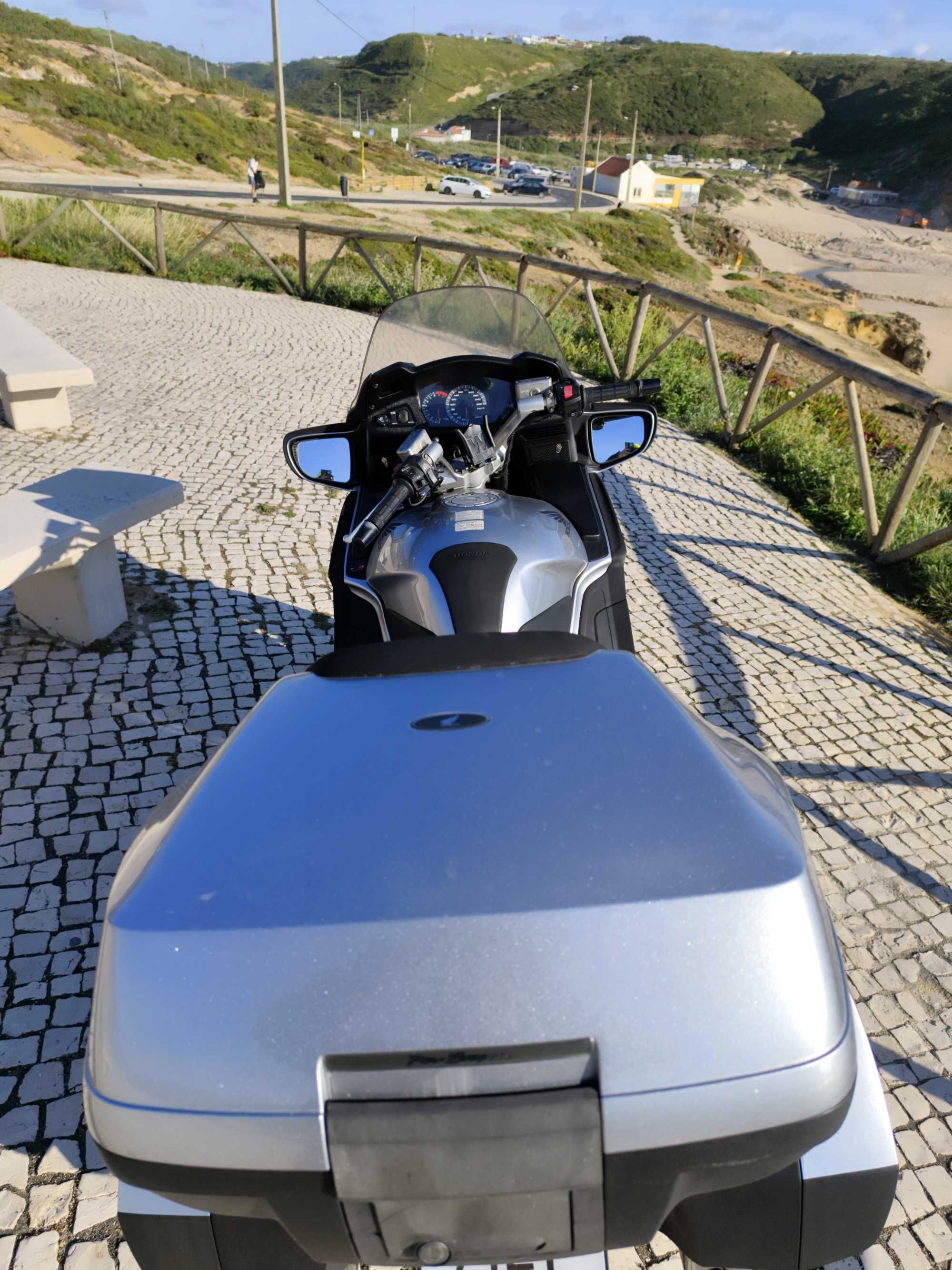 Honda PAN 1300 ST 2010 (possível fazer credito!)