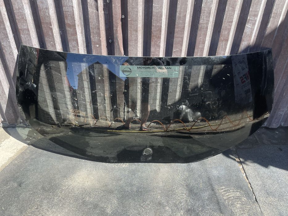 Скло в ляду в кришку багажника Nissan Qashqai j10 б/у оригінал