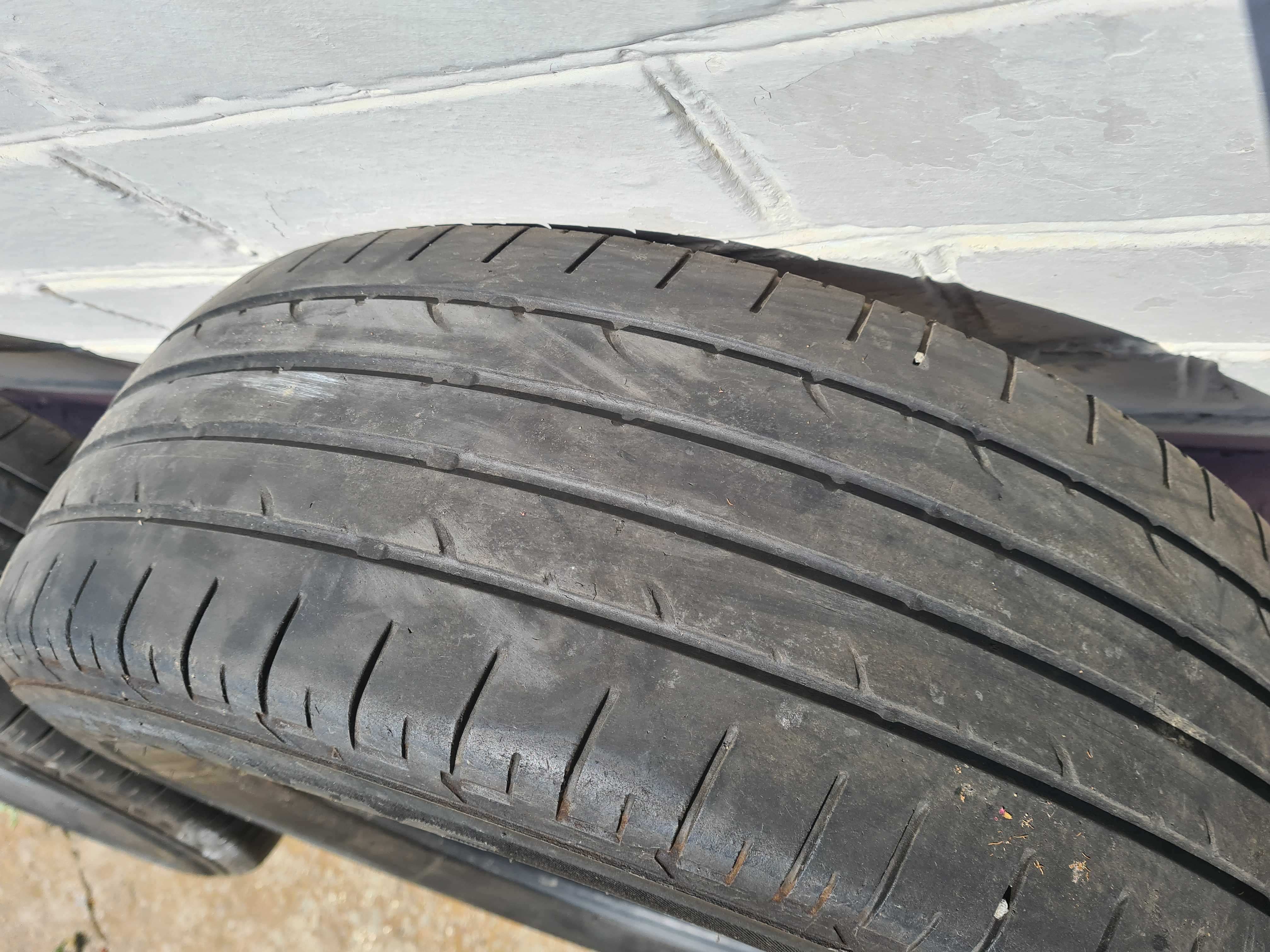 Bridgestone Dueler H/P Sport 235 65 17