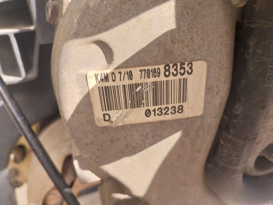 Renault Laguna II  silnik kompletny z osprzętem 1.6 16v K4MD710