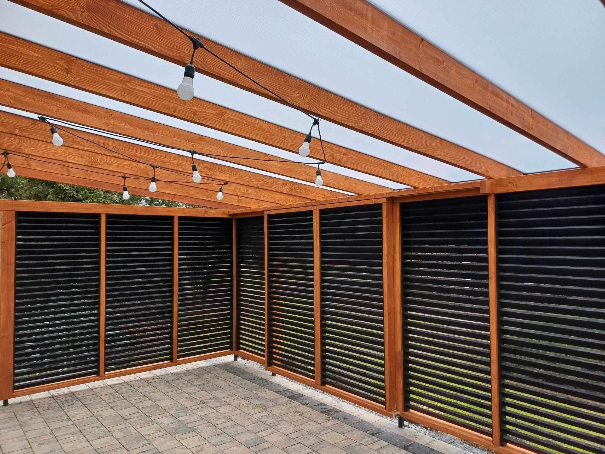 Zadaszenie tarasu poliweglnem komorwym shuttersy patio pergola