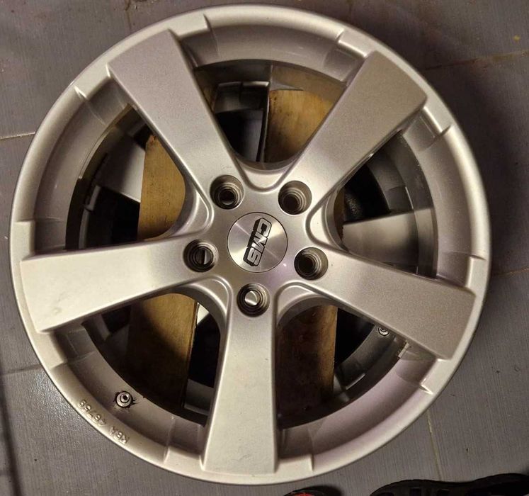 Felgi Alu 17 cali 5x114.3 et48 7.5Jx17 KIA Hyundai Lexus Toyota Mazda